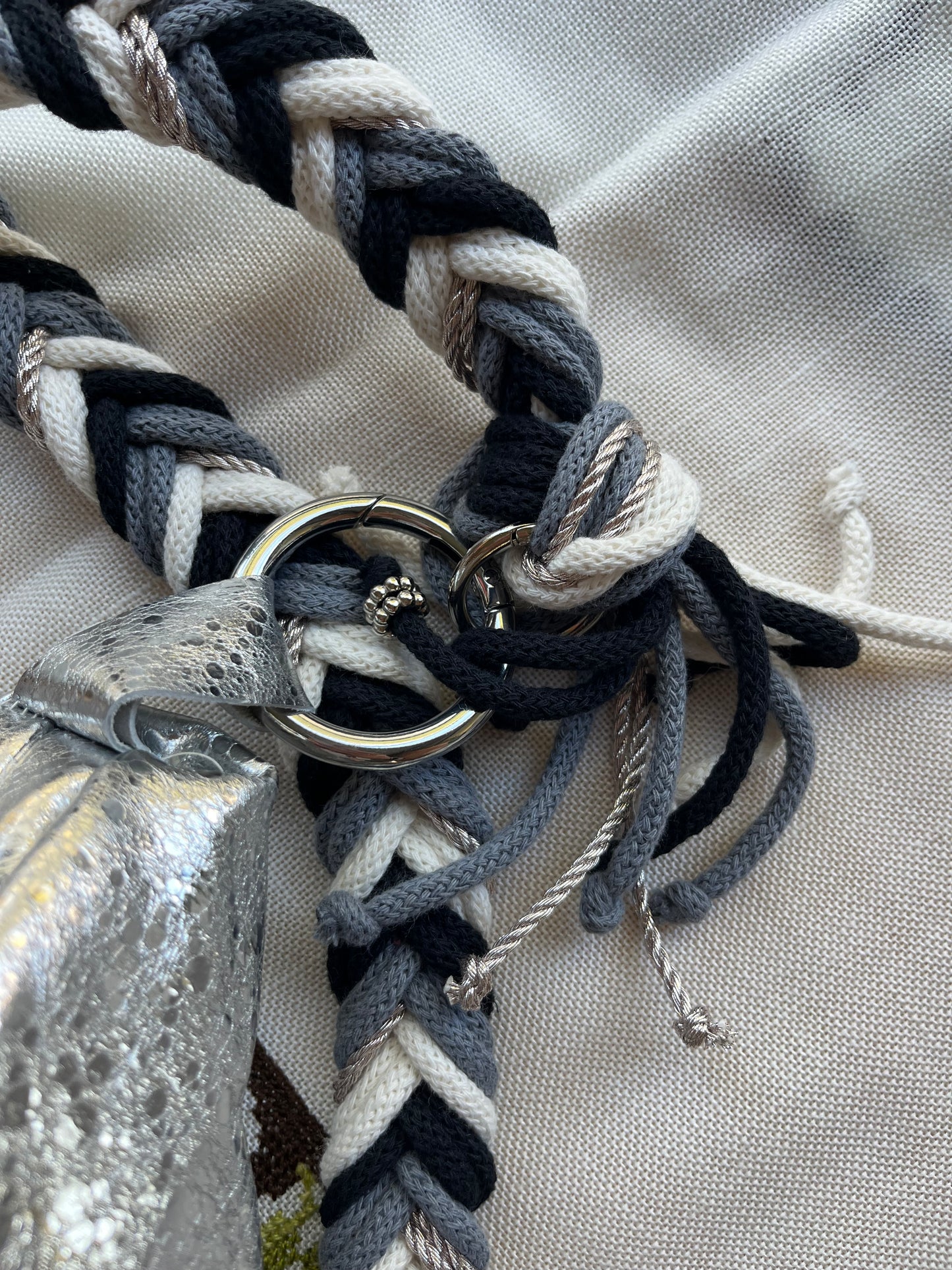 Marsupio pelle argento